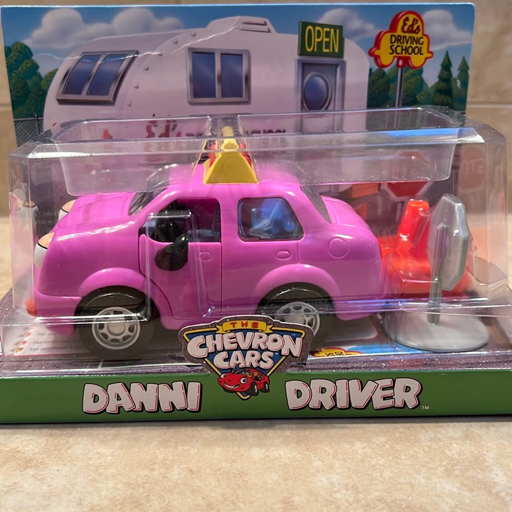 Vintage Chevron Danni Driver
